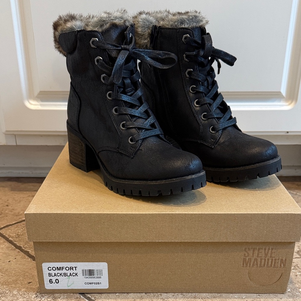 Steve Madden Comfort Women's Black Lace Up Boots size 6